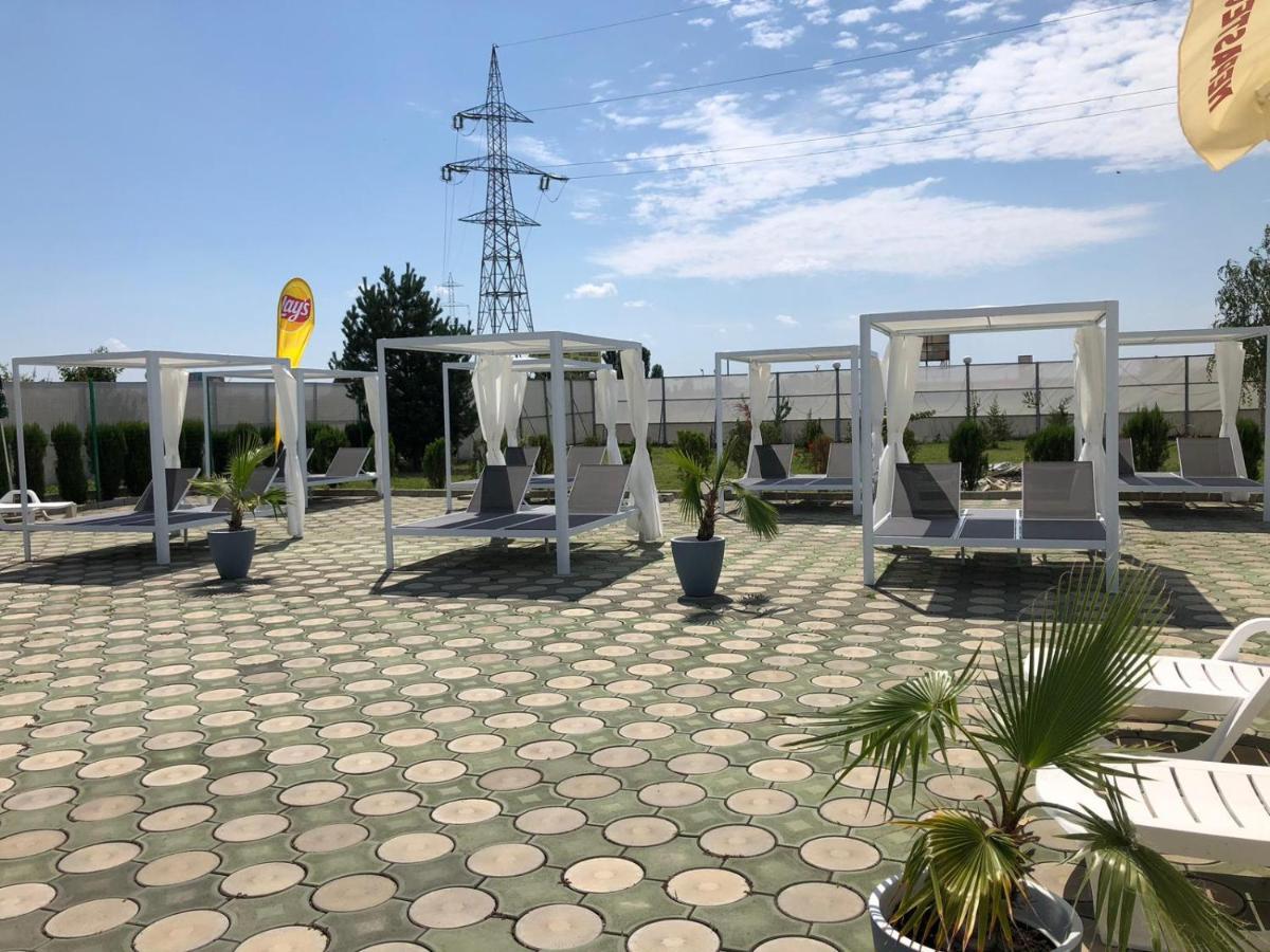 Hotel Daly Ploieşti Exteriér fotografie